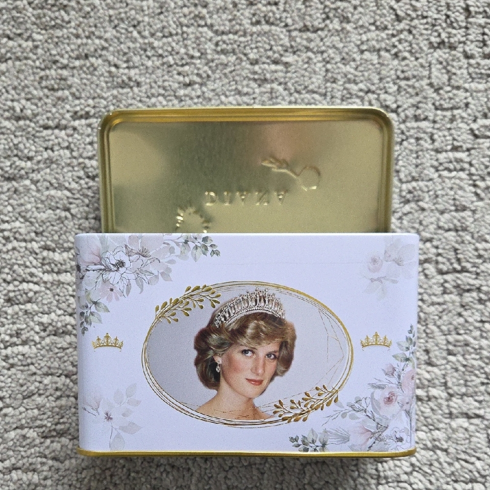 NWT Princess Diana Tea Tin with Tea